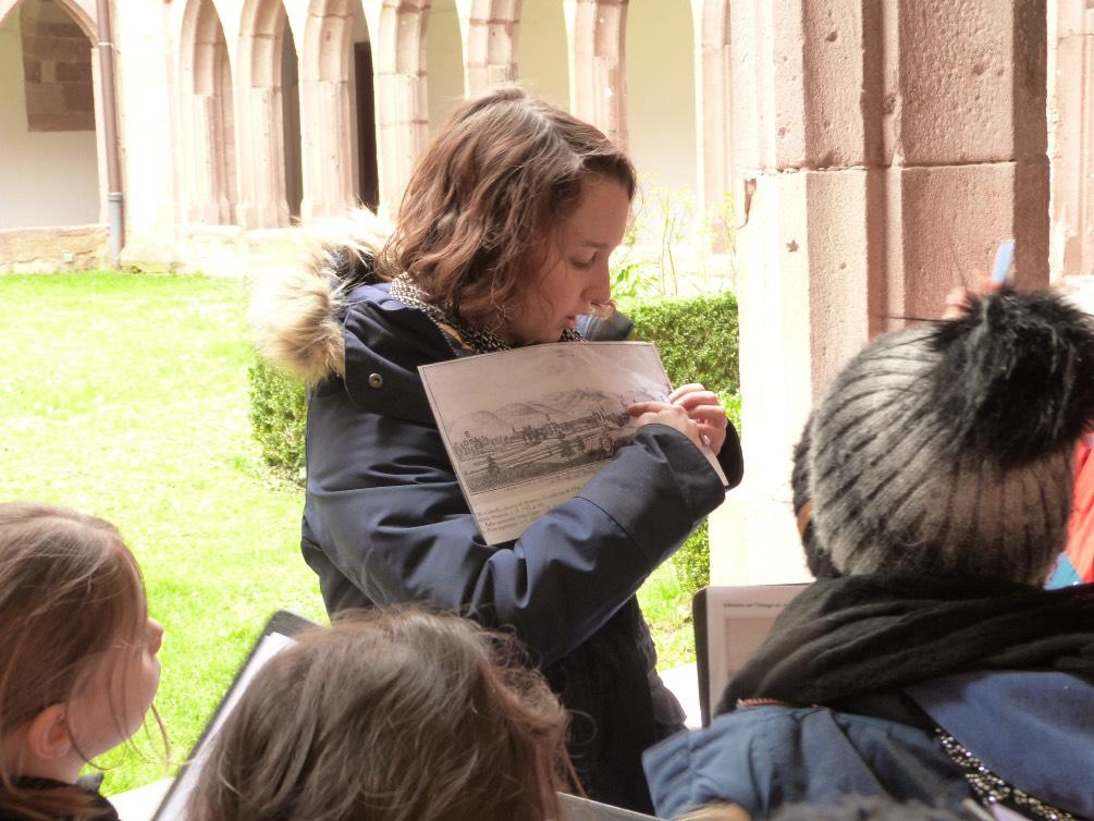 The Pays d'art et d'histoire service during a workshop for schoolchildren at the Dominicans of Haute-Alsace in Guebwiller